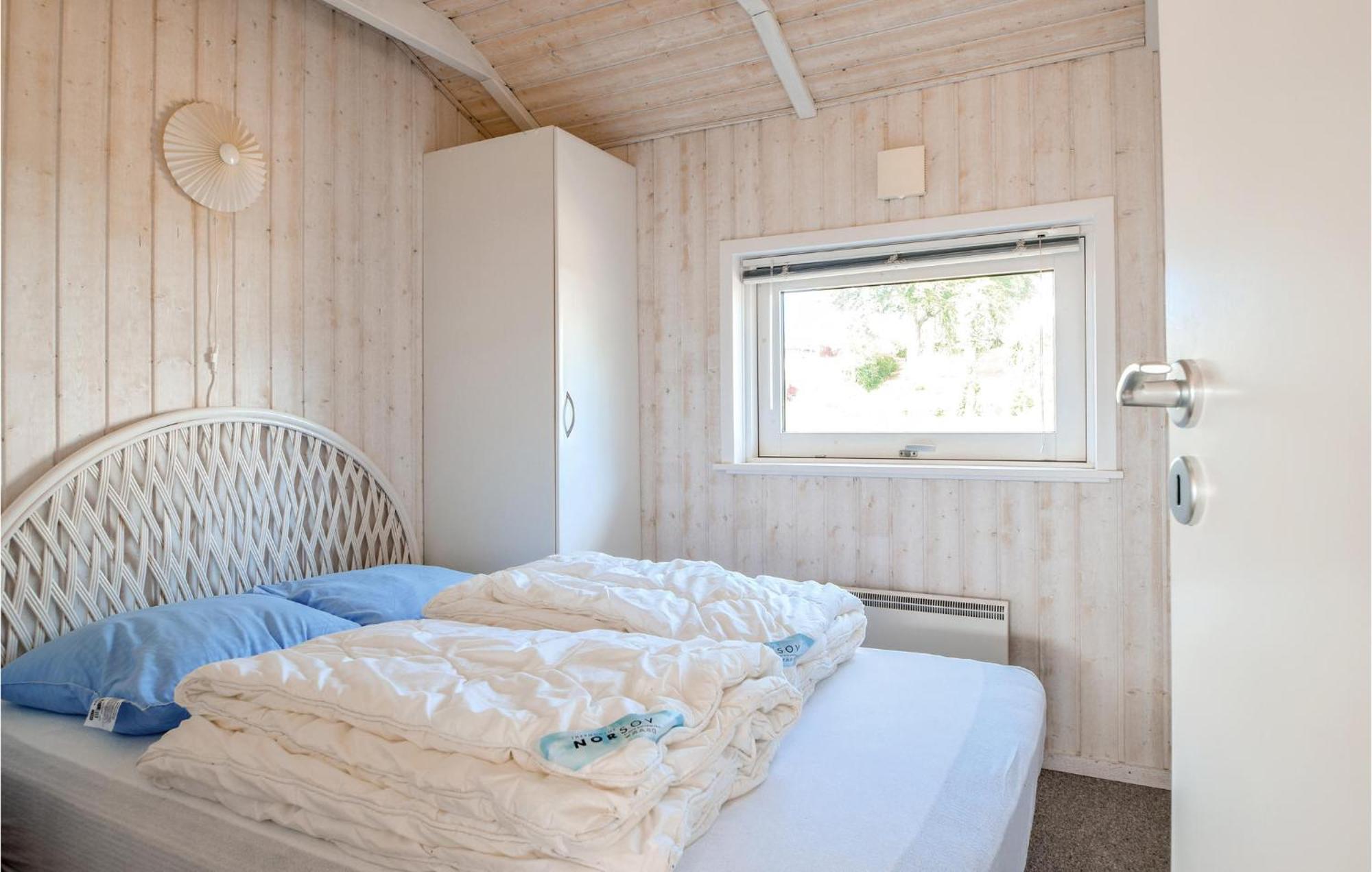 Amazing Home In Bjert With Wifi Binderup Strand Exteriér fotografie